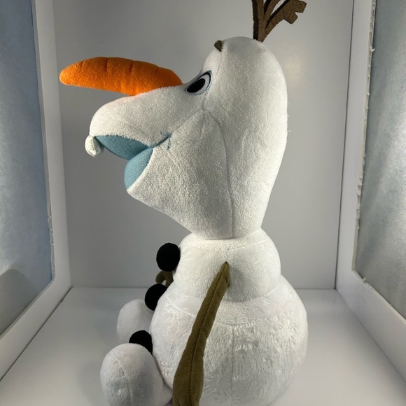 Olaf Plush Toy with Orange Nose - Picture 2 of 6